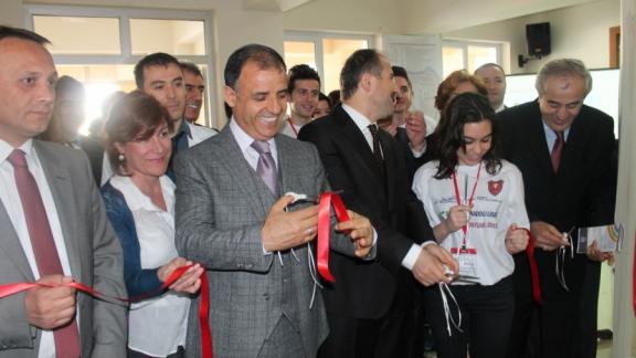 İl Müdürümüz Ataşehir Anadolu Lisesi Tübitak Bilim Fuarı Proje Sergisinin Açılışına Katıldı.