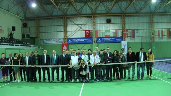 İstanbul Öğretmen Tenis Cup Turnuvası Başladı.