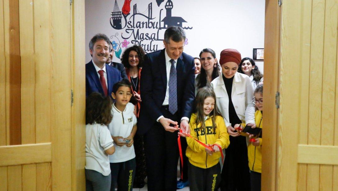İstanbul Masal Okulu Açıldı