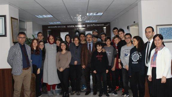 İstanbul Millî Eğitim Müdürü Yelkenciden Hüseyin Avni Sözen Anadolu Lisesine Ziyaret