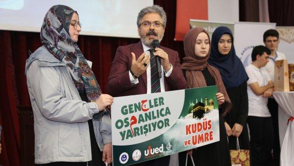 Liseli Gençler Osmanlıca Yarışıyor