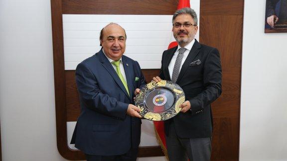 Fenerbahçe Üniversitesi Rektör Vekili Prof. Dr. Büyükuslu´dan İstanbul Millî Eğitim Müdürü Yelkenciye Ziyaret