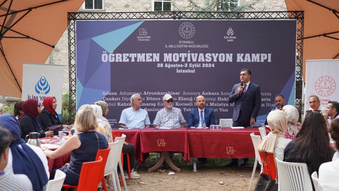 İSTANBUL'DA İLK KEZ DÜZENLENEN 'ÖĞRETMEN MOTİVASYON KAMPI' BAŞLADI